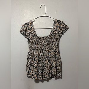Floral baby doll shirt, Brand: rewind, Size: XS